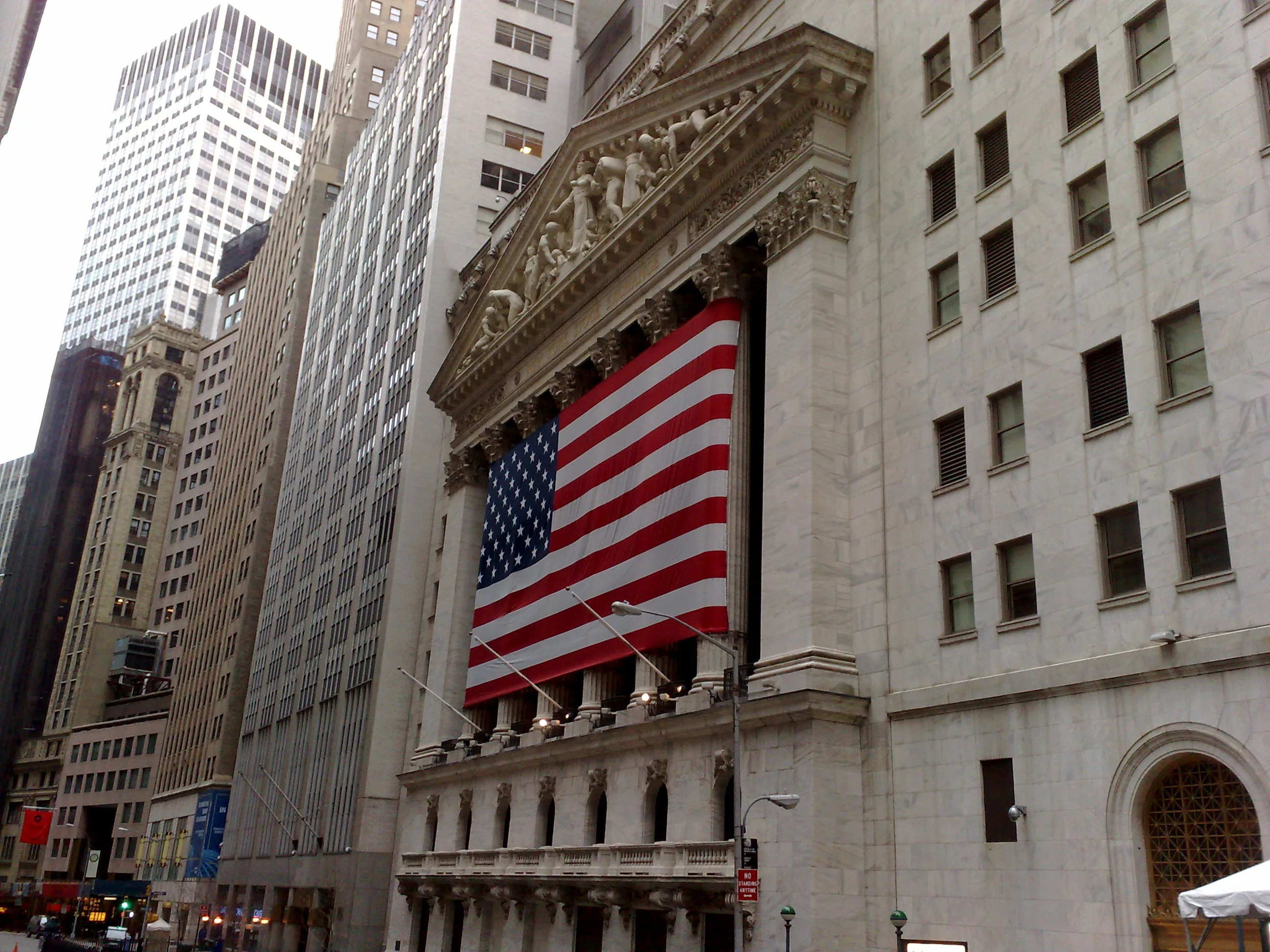 Record stock market valuations hide dependence on temporary profits