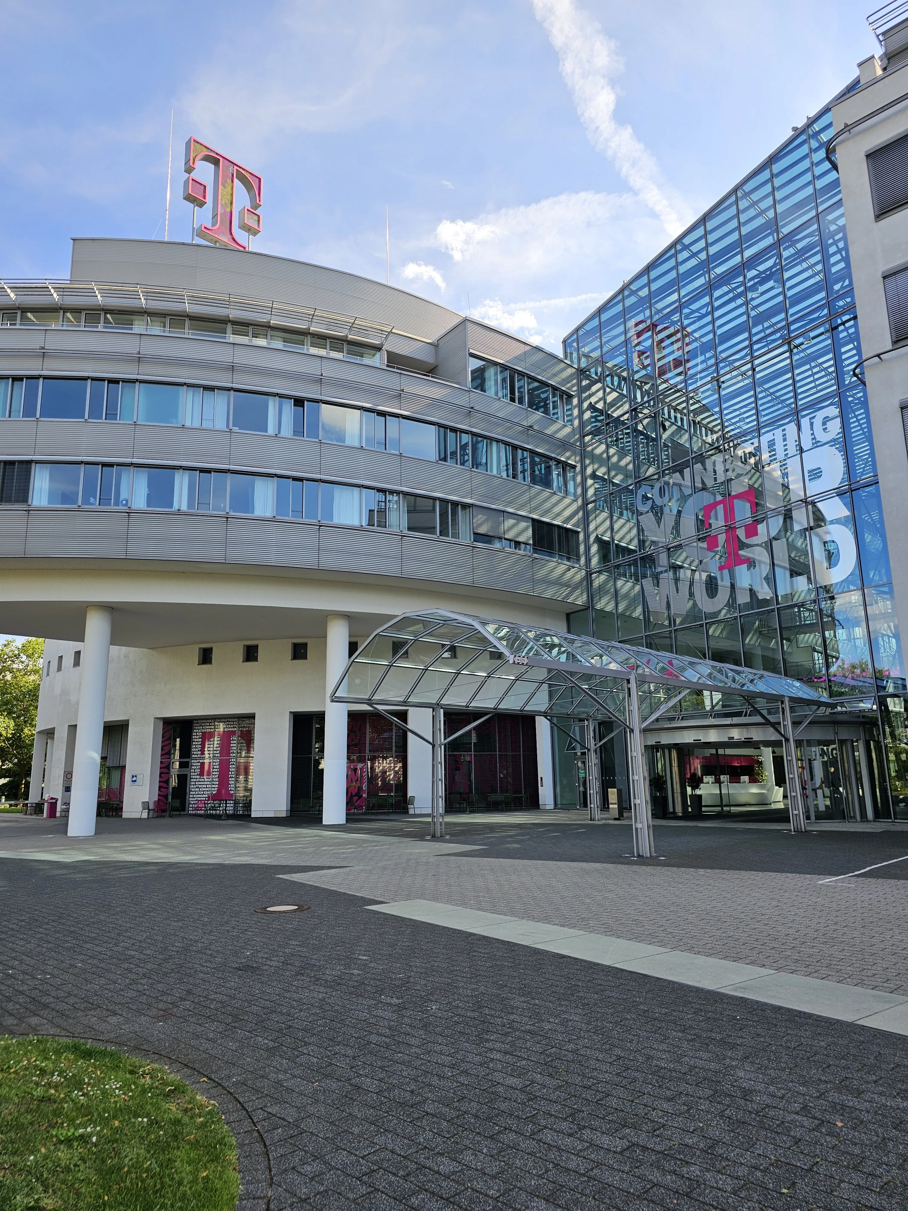 Deutsche Telekom Hisseleri T-Mobile US Birleşme Haberleriyle Düştü