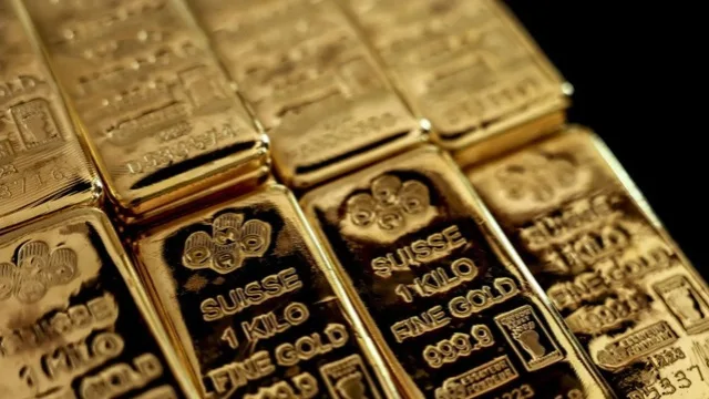 Gold steadies amid Hormuz crisis — Prices flat as investors weigh risks