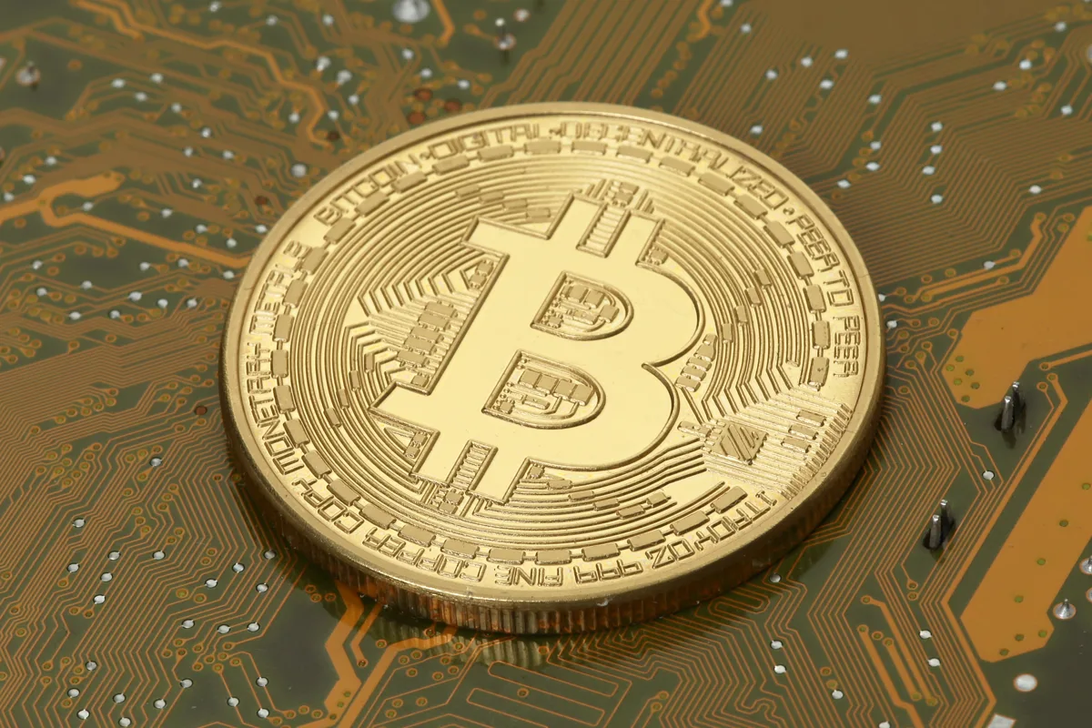 Bitcoin $80.000 direncinde; türev piyasaları riskten kaçınıyor