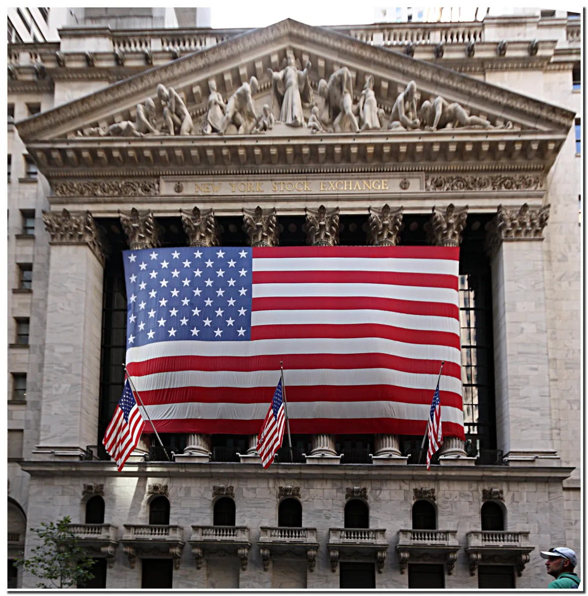 Global equities at highs: why is positioning still lagging?
