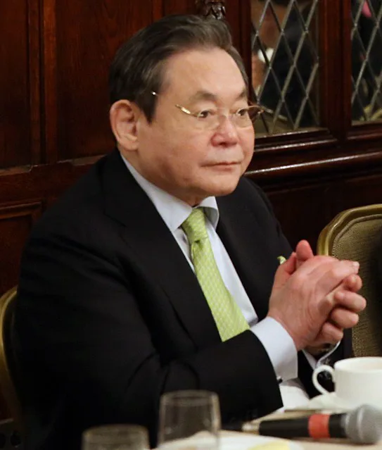 Samsung family completes record W12 trillion inheritance tax payment