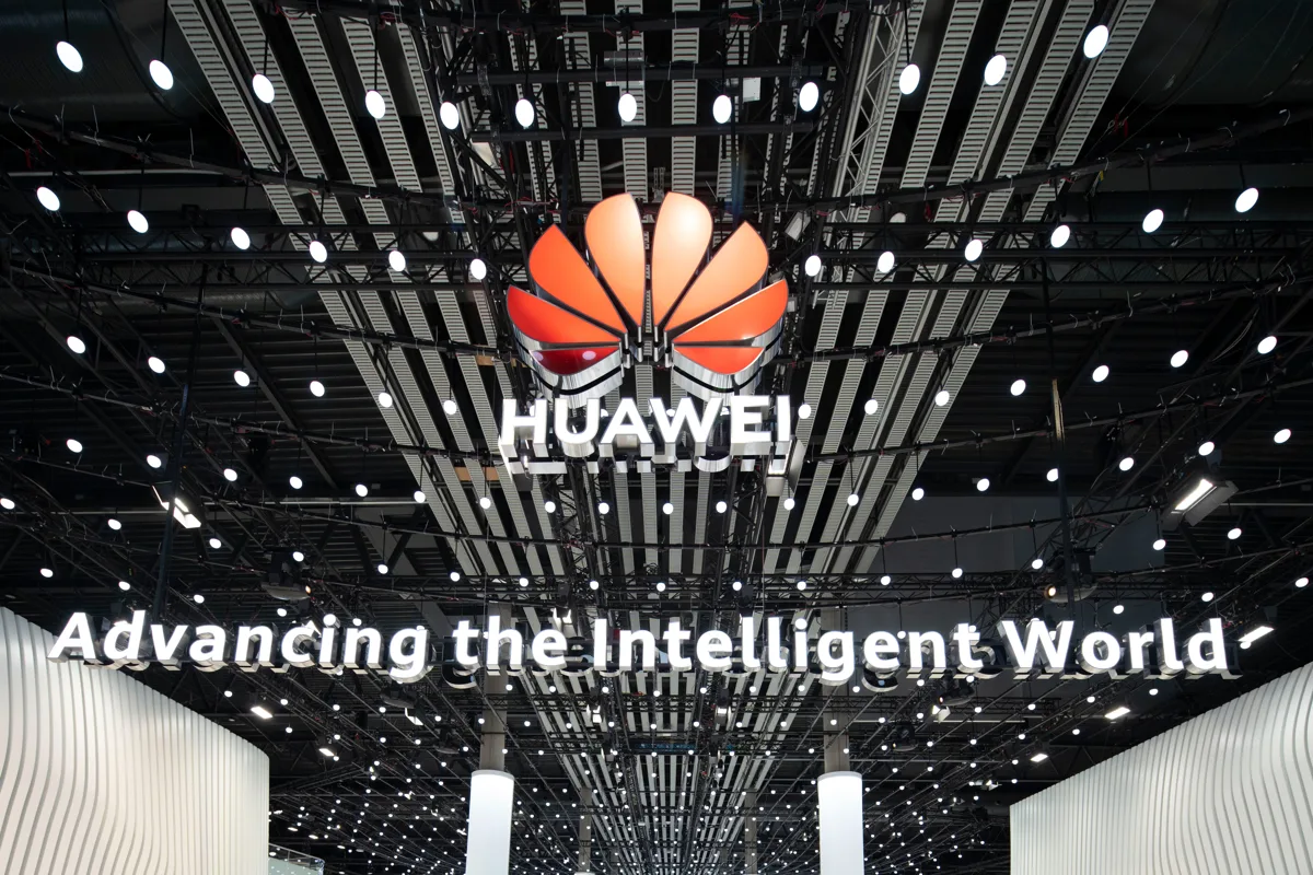 Huawei to Debut LogicFolding Kirin Smartphone Chips This Fall