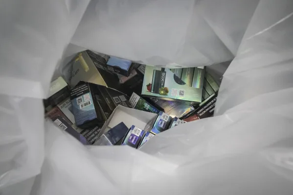 Vape £5 deposit proposed to cut littering and boost recycling