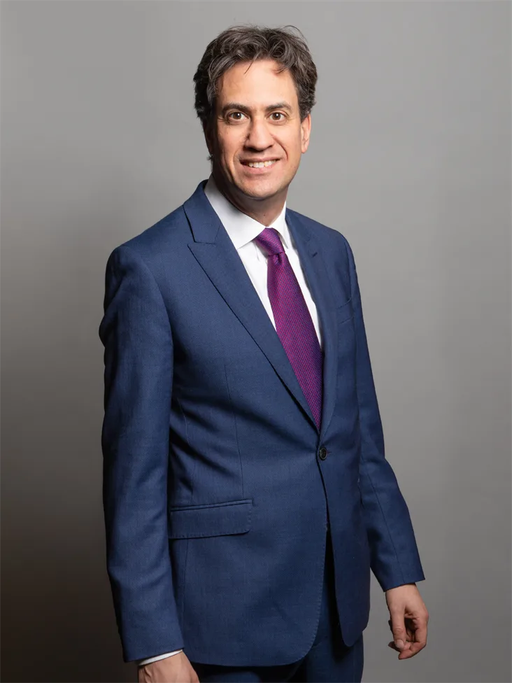 Nicholas Stern Urges Andy Burnham to Appoint Ed Miliband as Chancellor