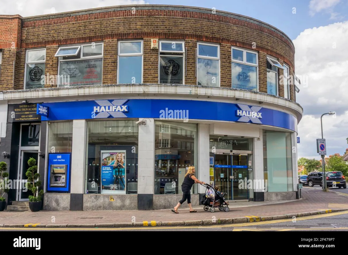 UK House Prices See First Rise Since Iran War Onset