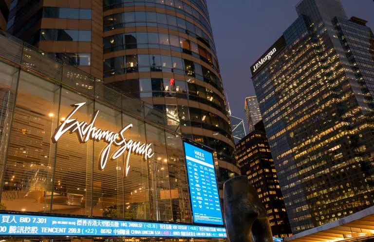 Zhongji Innolight Set for Hong Kong Record IPO After Listing Approval