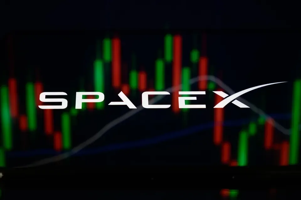 SpaceX Shares Plunge 13% as Musk's Fortune Drops $80 Billion Amid Soaring AI Costs