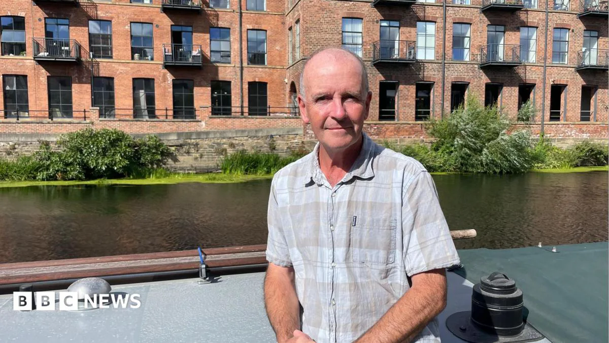 Rising Costs Drive Homeowners to Life on the Water