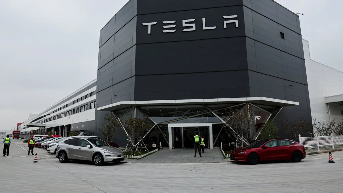 NEV Penetration Hits Record in China's Car Market Amid Sales Decline