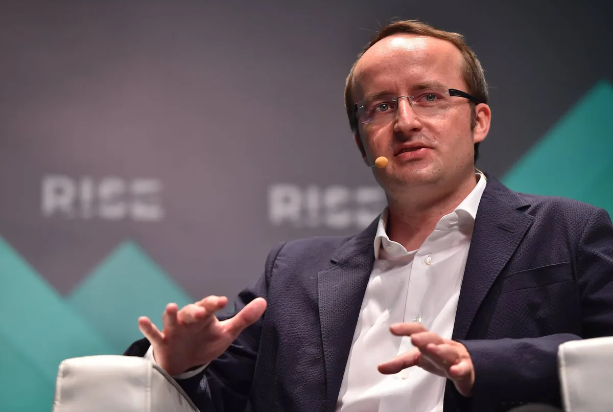 Kripto.com'dan Tokenize Edilmiş Hisse Senedi Türevleri: ABD Piyasalarına 7/24 Erişim