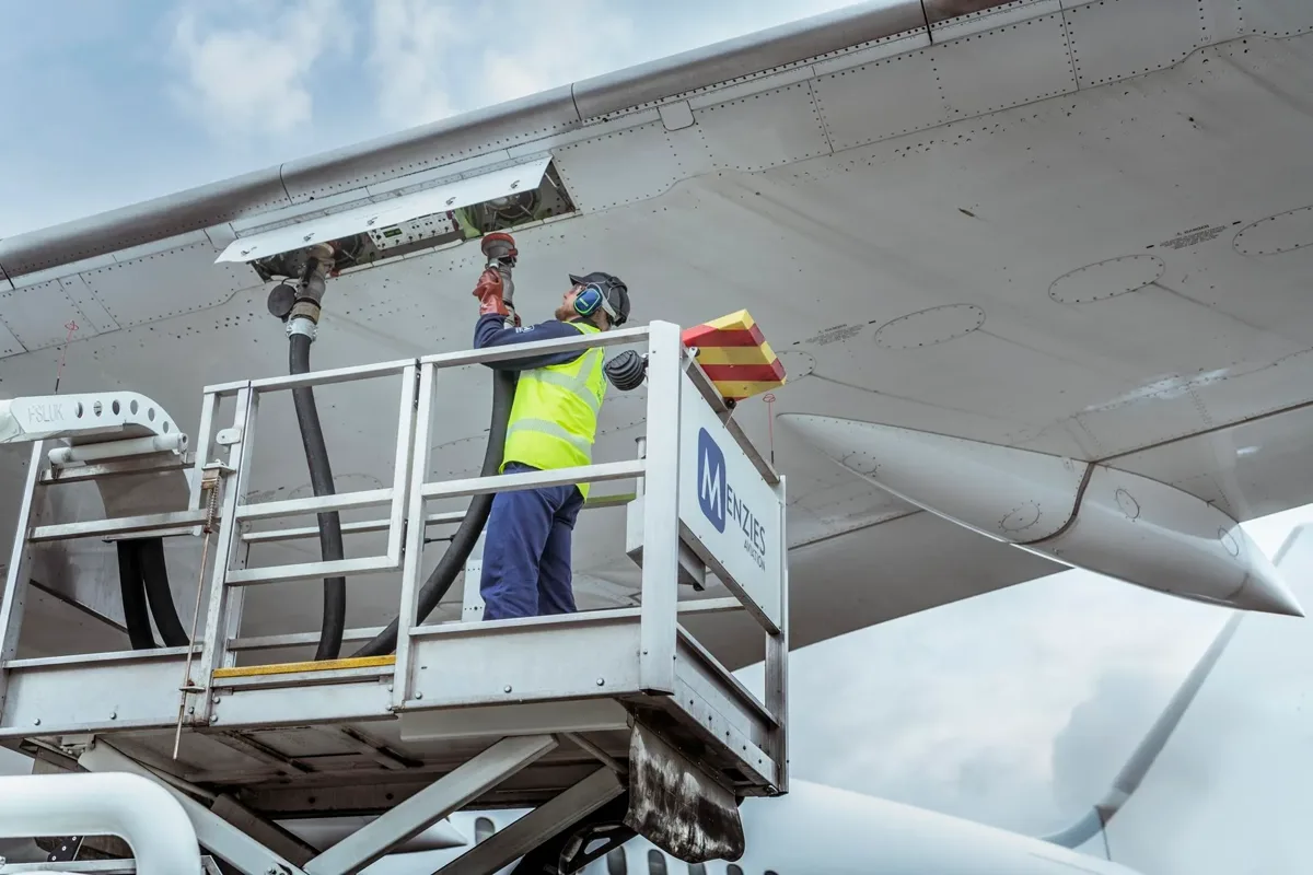 TWU Organizes Orlando Fuelers, American Airlines Talks Loom