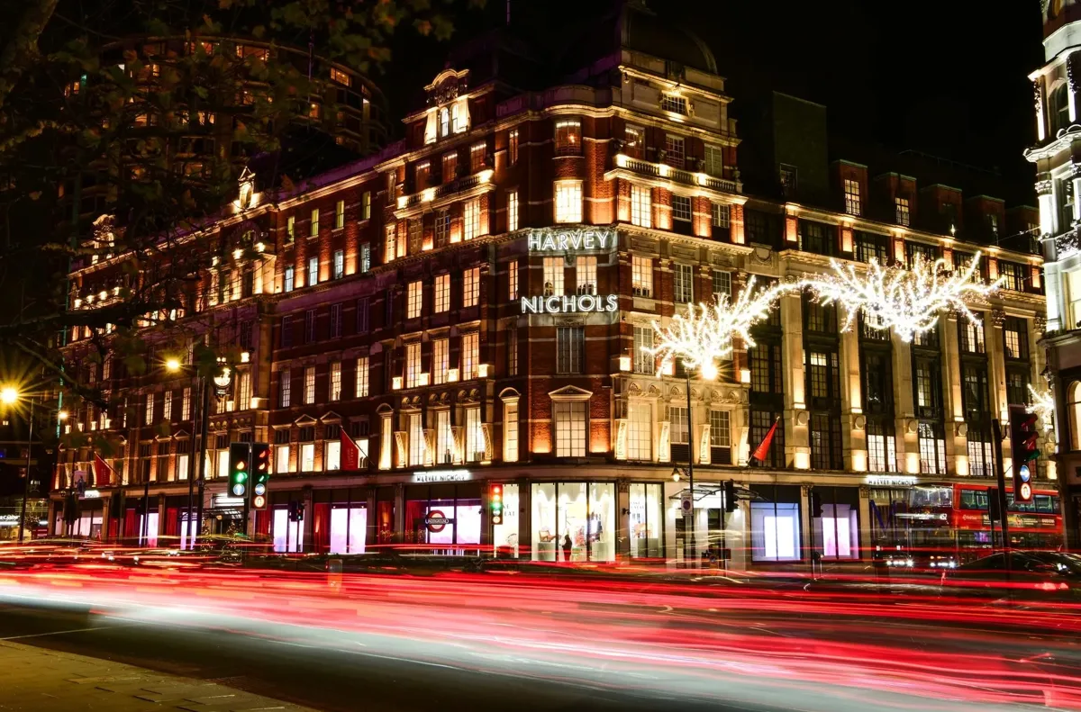 Frasers Group, Zorlu Dönemde Lüks Perakendeci Harvey Nichols'ı Bünyesine Kattı