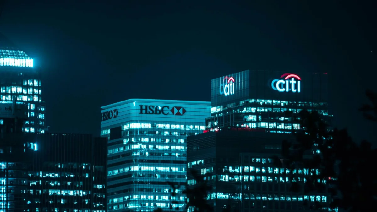 Compound, Kurumsal Odaklanma İçin 52 Milyon Dolarlık Bütçe ve Yeni Liderlik Ekibiyle Dönüşümde