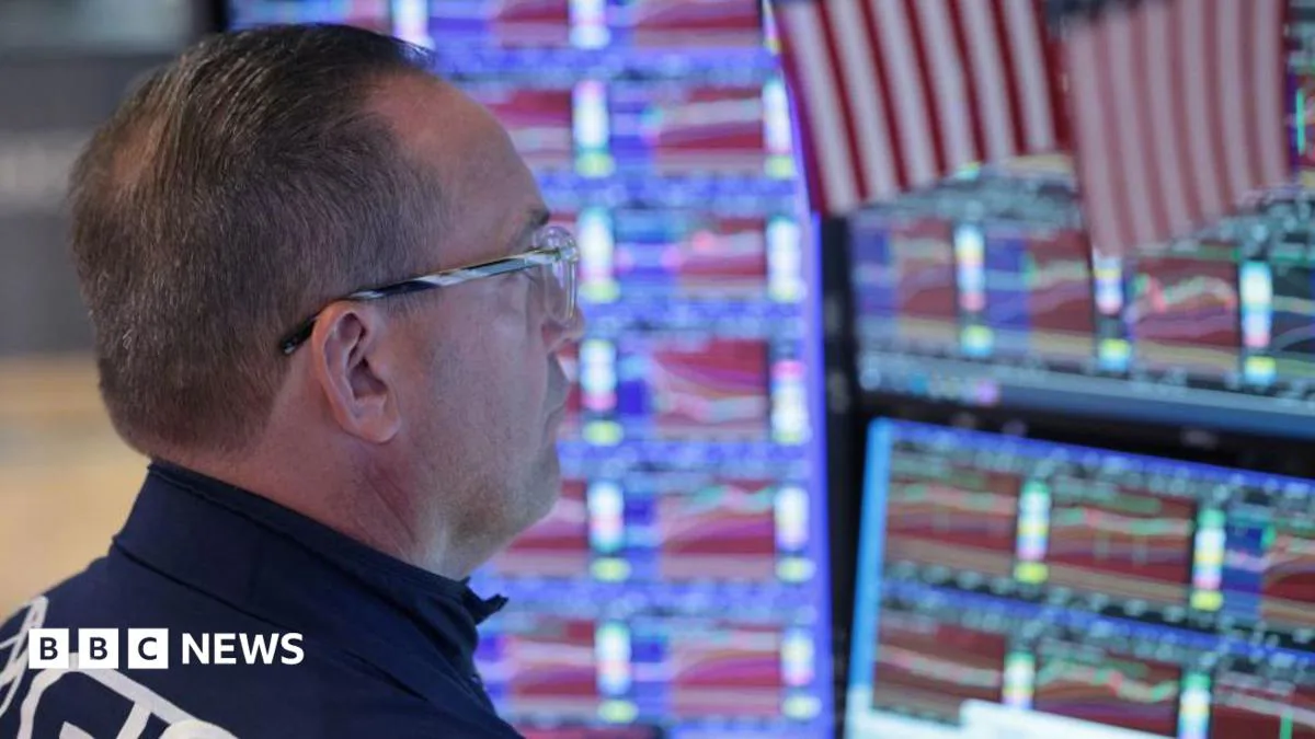 US National Debt Surpasses $40 Trillion, Raising Economic Alarm Bells